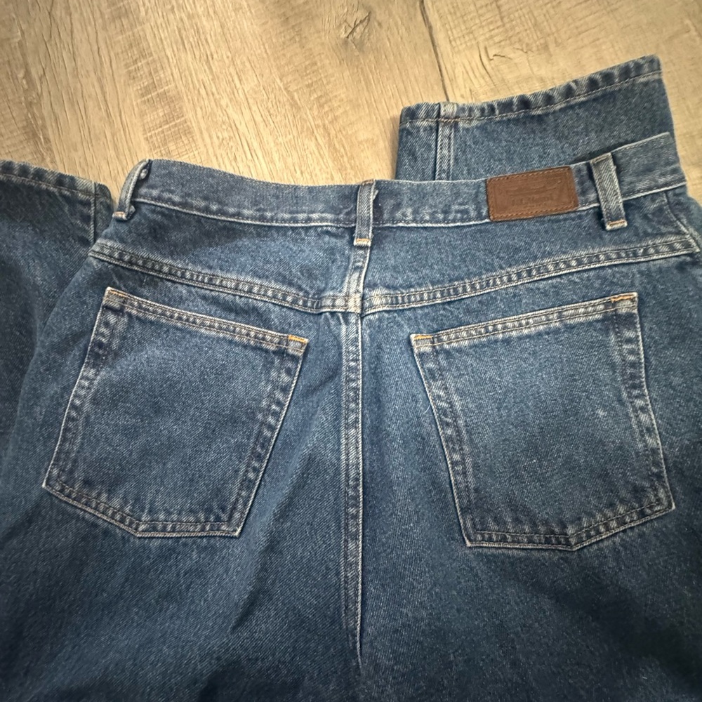 L.L. Bean Relaxed Fit Blue Jeans size 16 - Picture 9 of 9